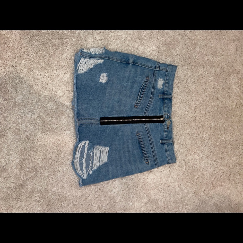 Blank NYC denim skirt 27 zipper front ripped